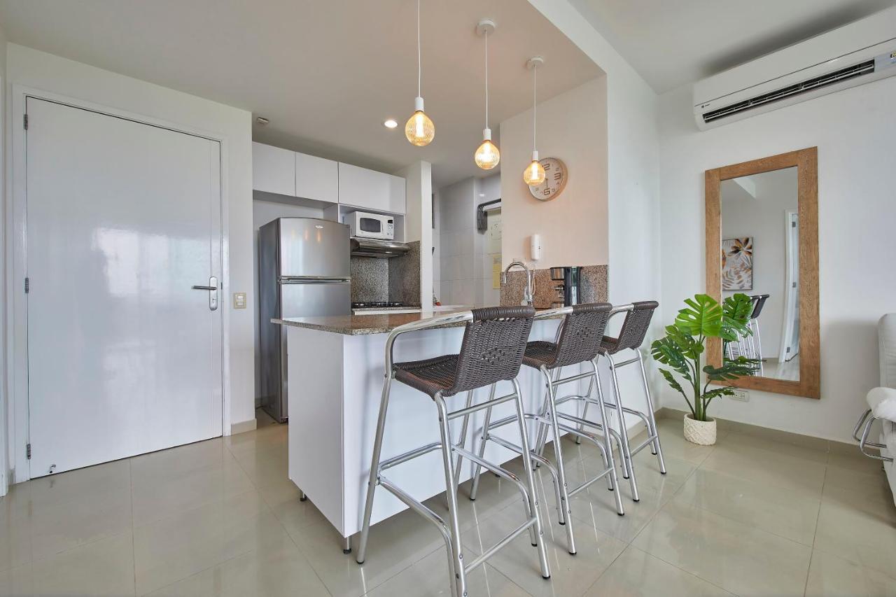 Morros Pelican Sunrise - Livin Colombia *