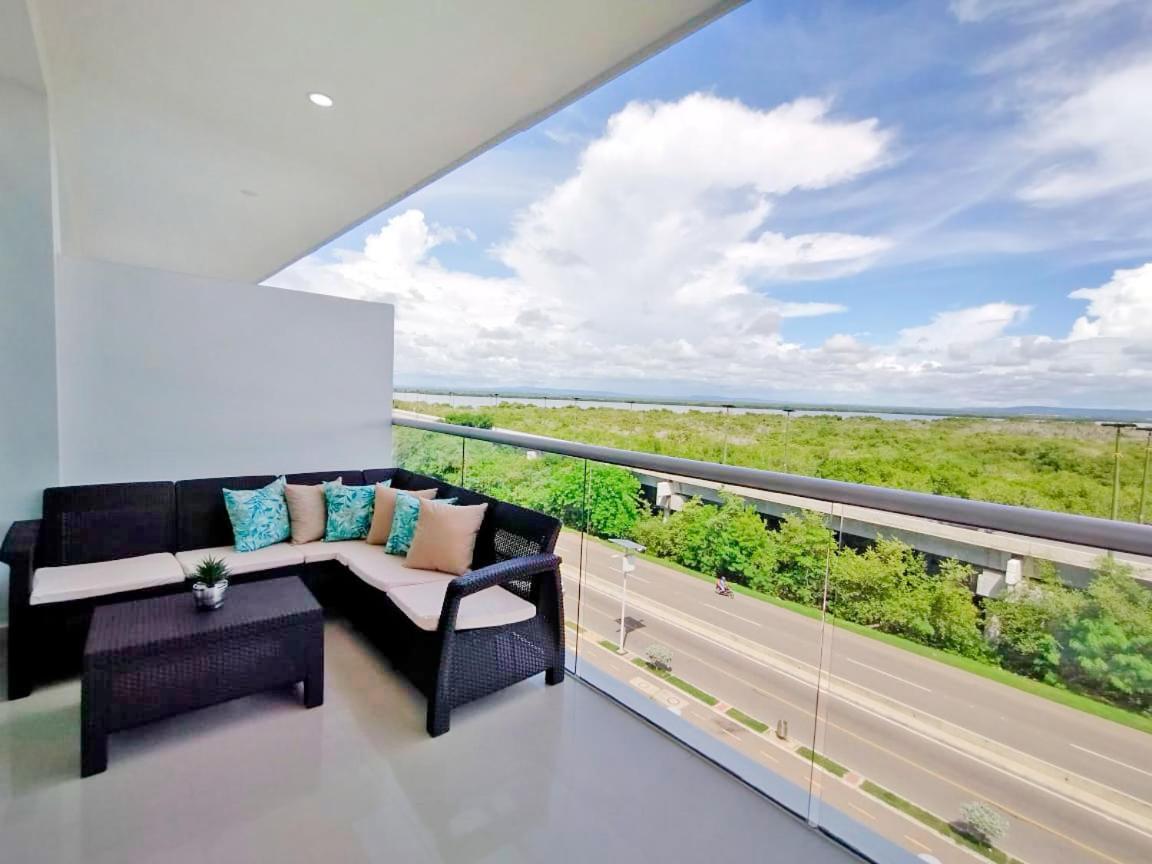 Morros Pelican Sunrise - Livin Colombia Cartagena