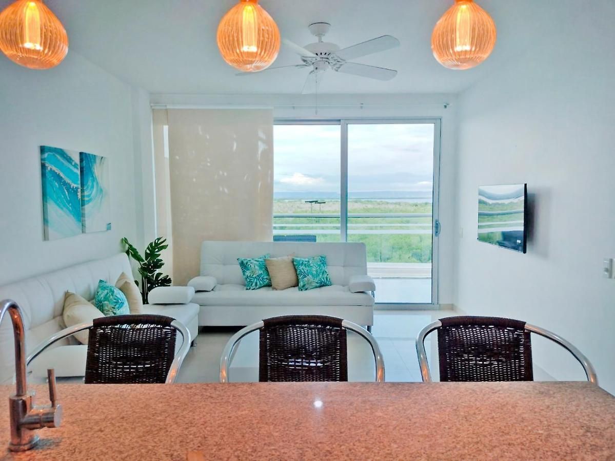 Apartment Morros Pelican Sunrise - Livin Colombia *